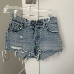 501 Levi Jean shorts